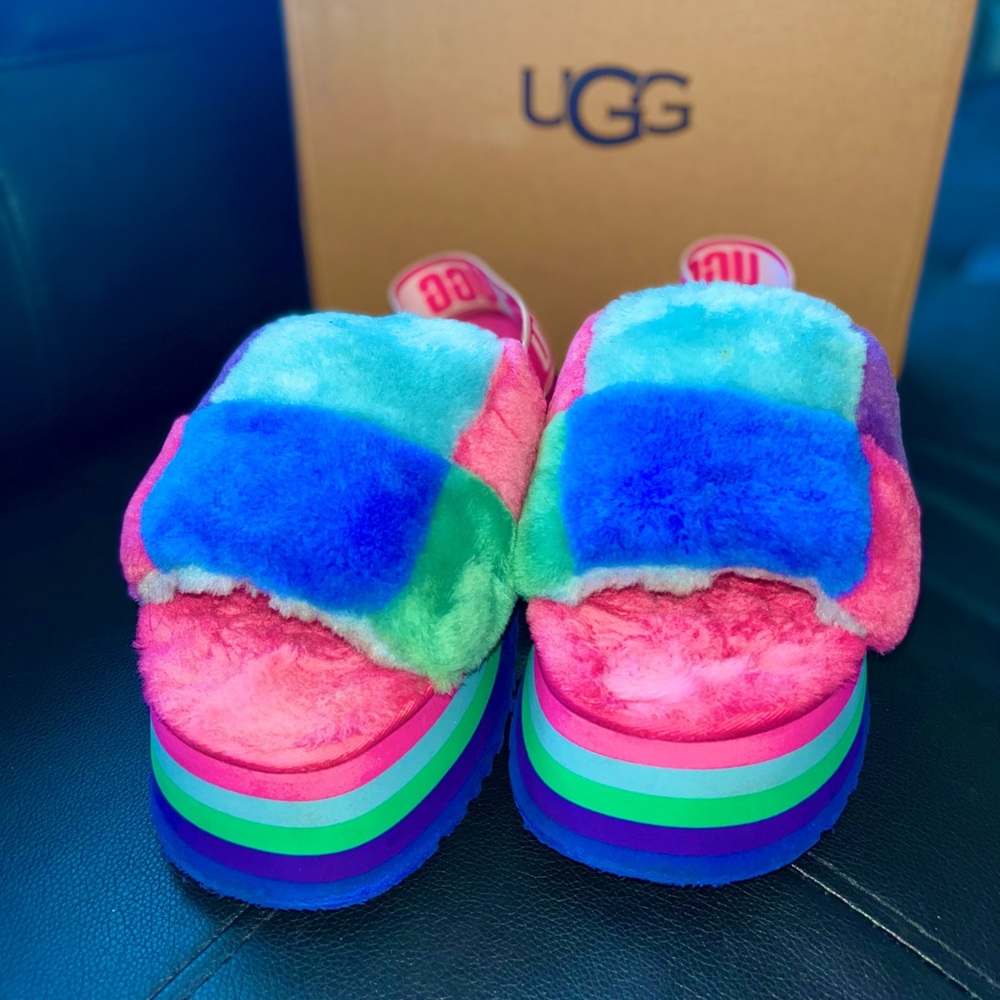 uggs w disco checker slide
